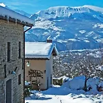 Casale Con Vista Sui Monti Sibillini E Piscina Villa