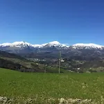Casale Con Vista Sui Monti Sibillini E Piscina *
