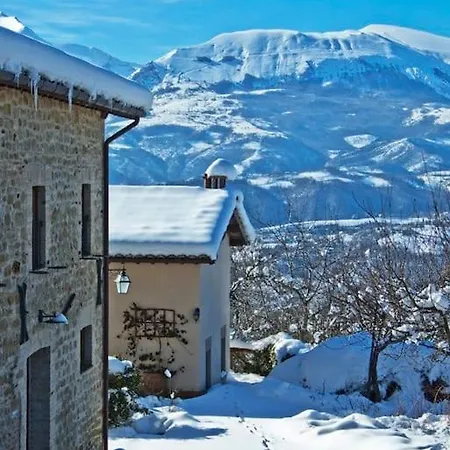 Casale Con Vista Sui Monti Sibillini E Piscina Villa