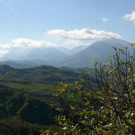 Casale Con Vista Sui Monti Sibillini E Piscina *